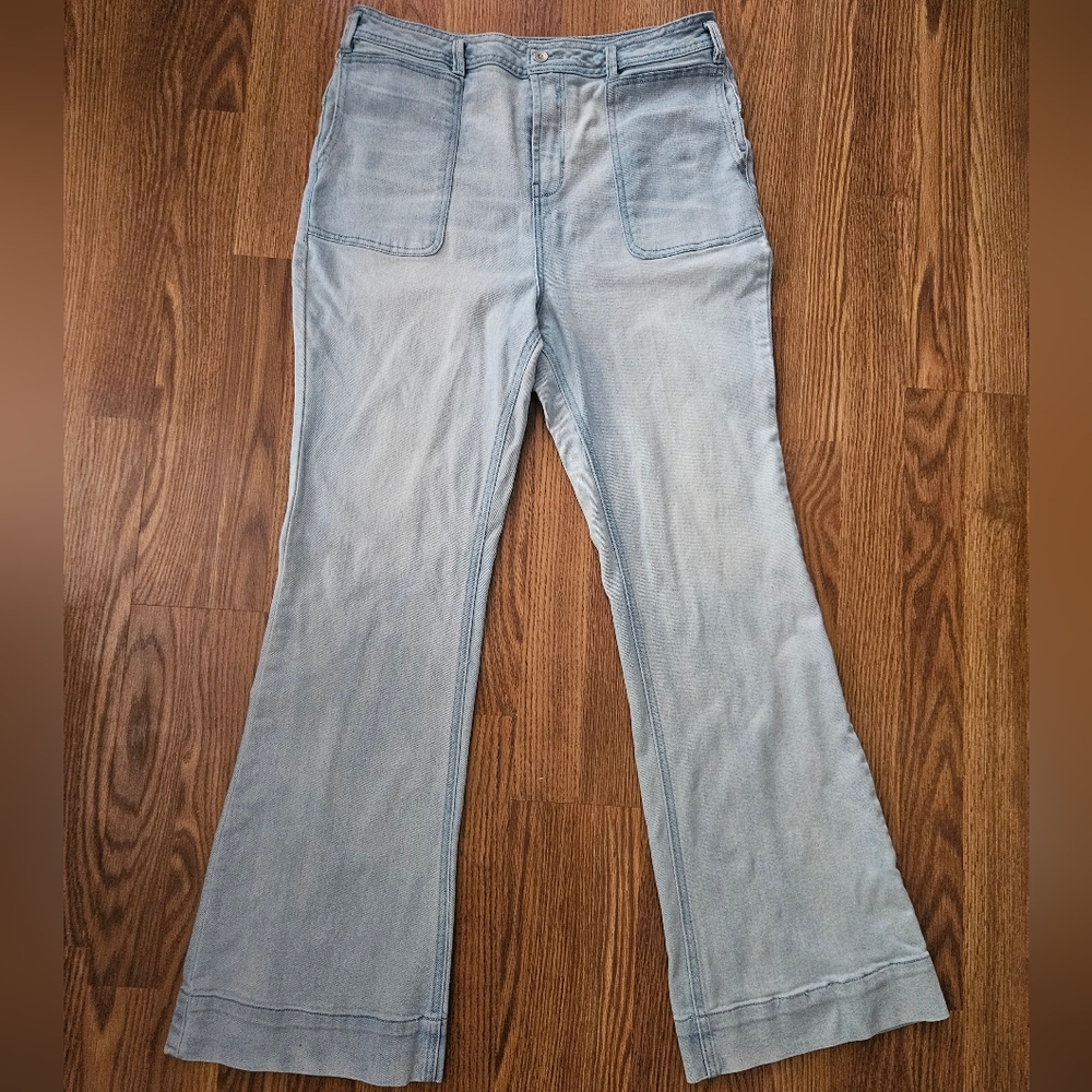 versona Denim Jeans Womens Size 14 70s Flare Leg Light Wash Hippie